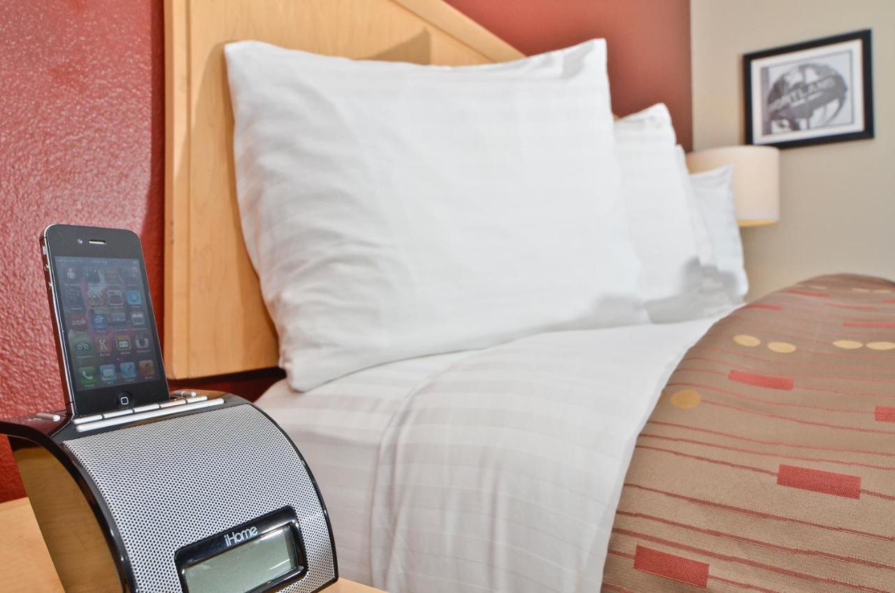 Clackamas Inn And Suites Zimmer foto